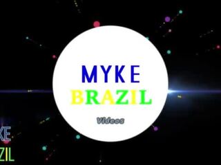 Festa do Myke Parte 2 -Muita Putaria e Sacanagem Total&period; A Surubada Rolou Solta Com a Mulherada Pelada e Louca para Foder