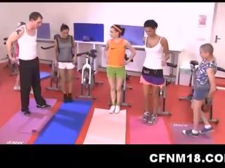 A fitness coach gets undressed and temmi berilen for his cruel work-out