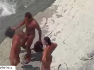 Amateur sex on the beach