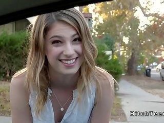 Thankful cô gái tóc vàng thiếu niên hitchhiker fucks người lạ phallus